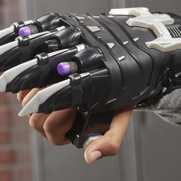 Hasbro Avengers Power Moves Role Play – Black Panther