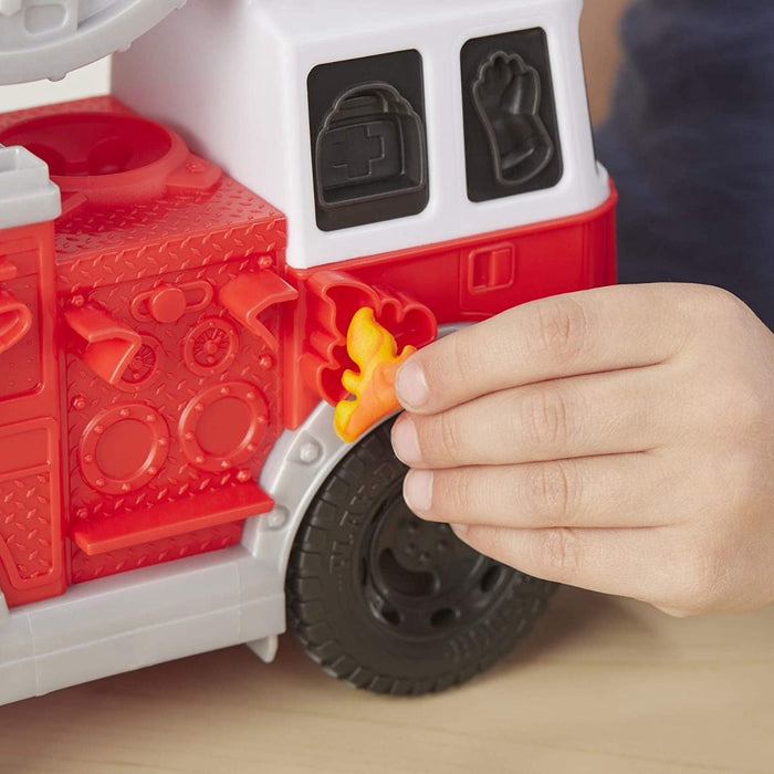 Play Doh Wheels Firetruck Toy E6103