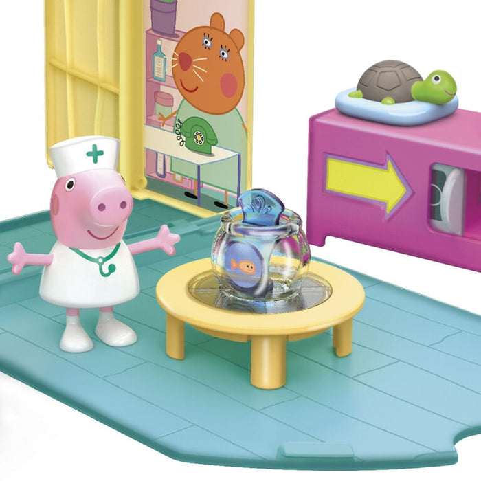 Hasbro Peppa Pig Peppa Visits the Vet Playset