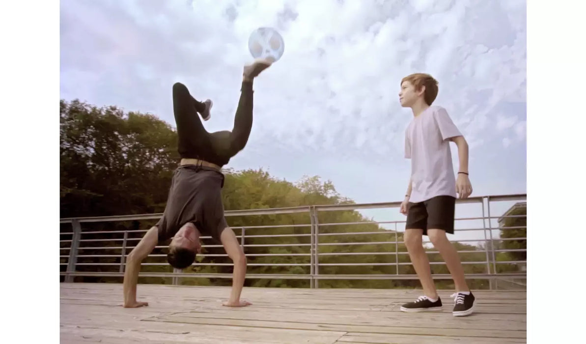 Smart Ball Kick Up Counting Football with Lights and Sounds931/2672